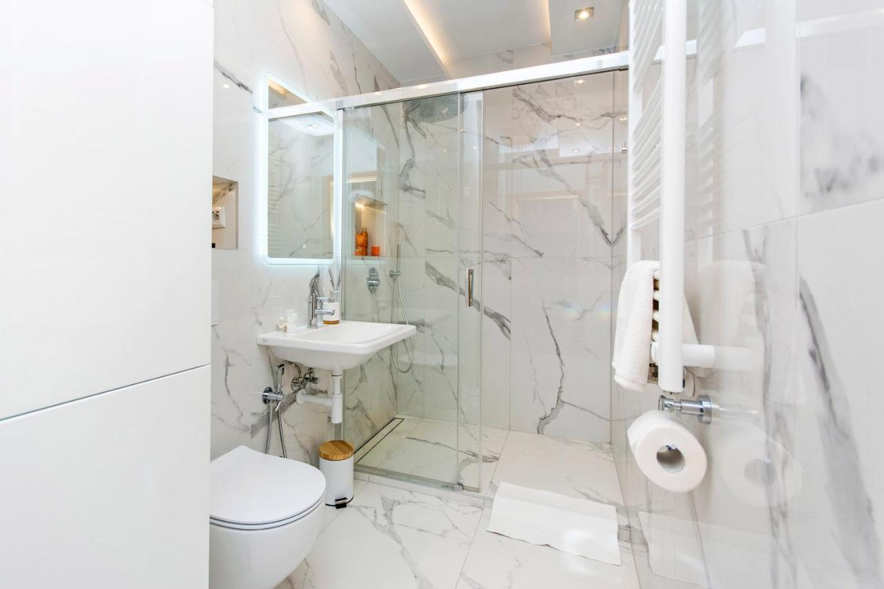 Gdansk Marina 102 - Old Town Apartment 55M2 ภายนอก รูปภาพ